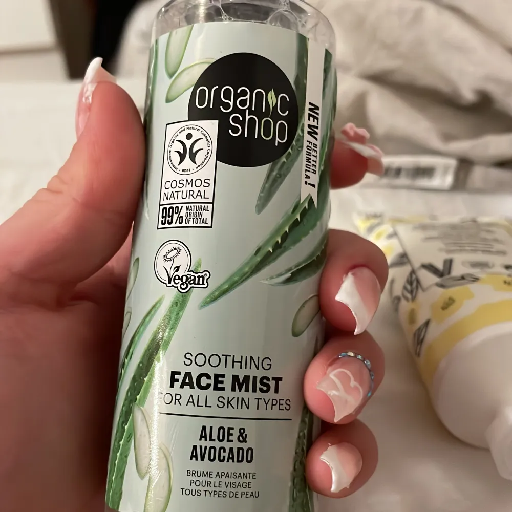 En face mist och body butter och hand and foot cream . Beauty.