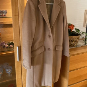 Kappa  - Så himla exklusive kappa ,, använd men  i gott skick 