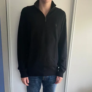 Ralph Lauren halfzip  - Halfzip tröja från Ralph Lauren i toppenskick! Pris kan diskuteras