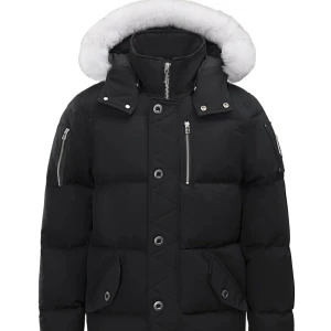 Svart dunjacka med pälsdetaljer - Äkta Moose Knuckles, köpt från NK Stockholm. Cirka ett och ett halvt år sedan för 12,000kr och nu har jackans pris stigit i värde 14,000kr. Den är i nyskick/ inga repor/ märken/ smuts/ pälsen har borstats varje gång/ (Säljer en snygg svart jacka vit pälsdetalj på huvan. Jackan har dragkedja och knappar framtill samt flera praktiska fickor. Perfekt för kalla vinterdagar! 🖤)