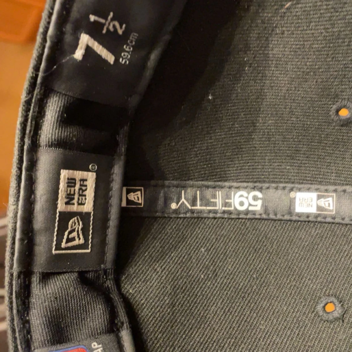 Svart keps från New Era - 91