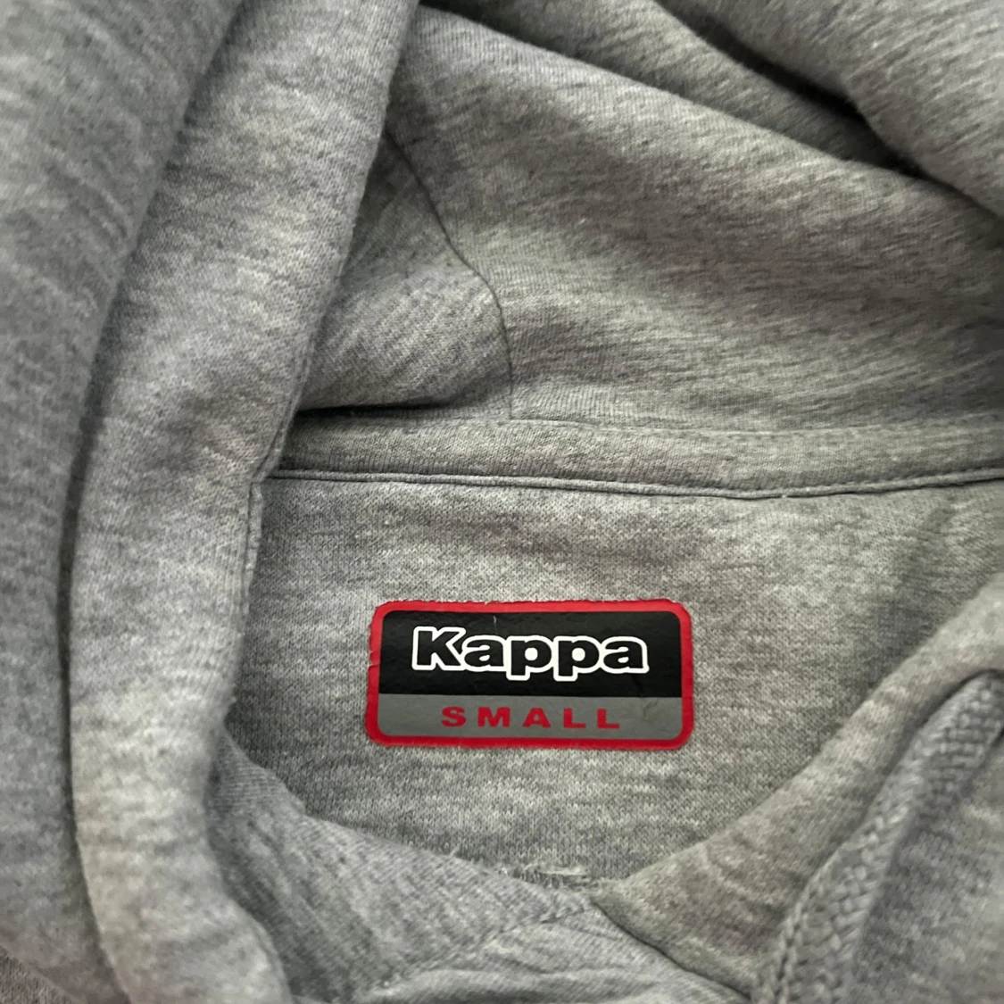 Grå hoodie från Kappa - 90
