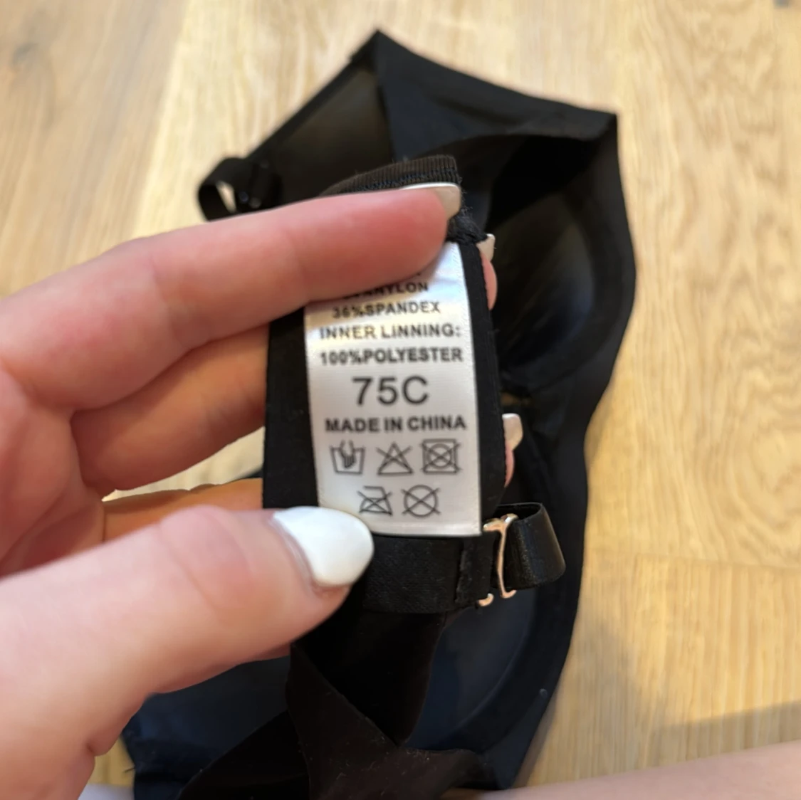 Svart BH i polyester - 91