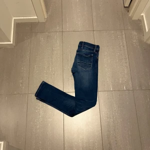 Replay jeans  - Säljer nu dessa replay jeans, skriv för fler bilder/frågor🙌🏼