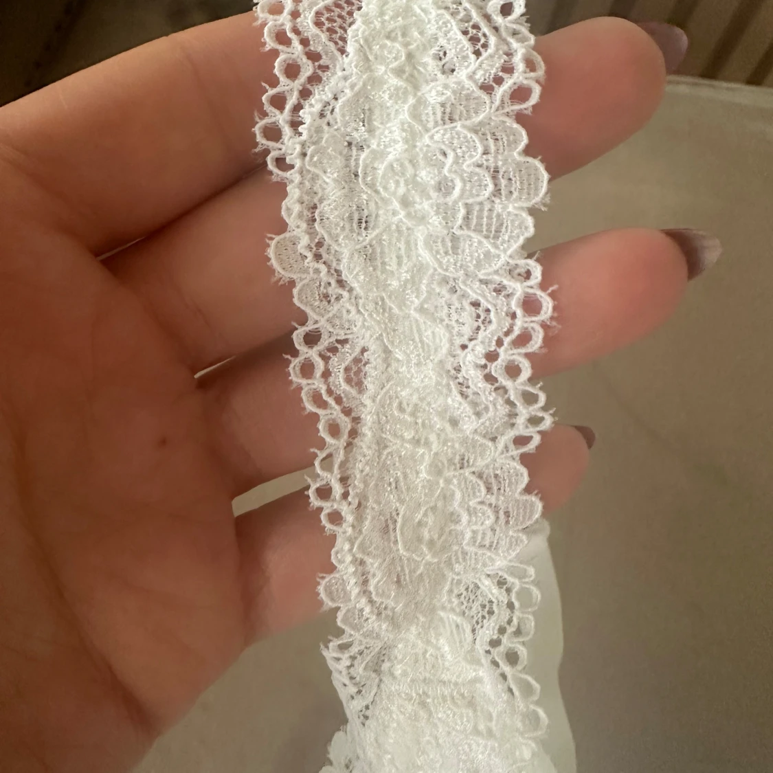 Vit spetsprydd topp från H&M - 90