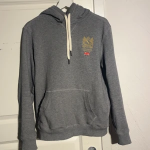 Morris Hoodie - Grå Morris Hoodie