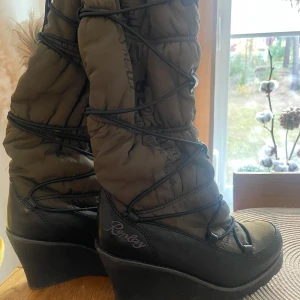 Stövlar  - Replay stövlar i storlek 36 Har använts några gånger