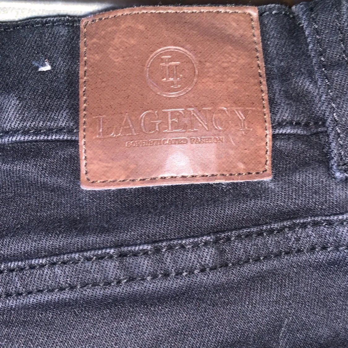 Svarta jeans Lagency