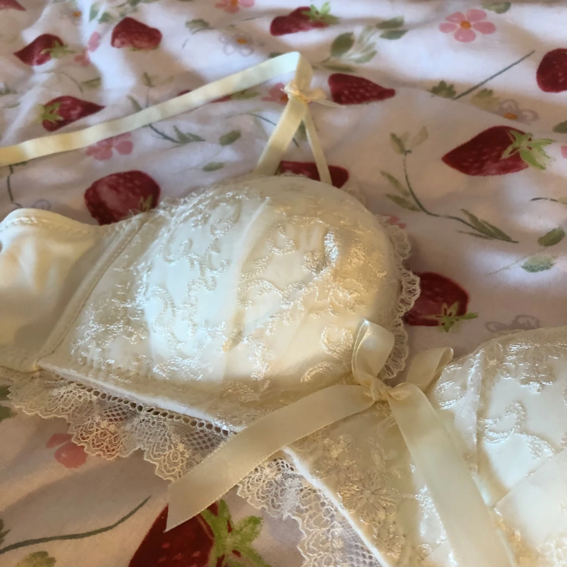 HELT NYA jättefina BH-ar - 90