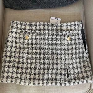 Fest kjol - Jätte fin kjol, helt oanvänd