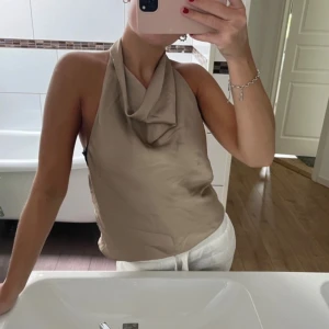 Silkestopp - Jättefin silkes topp från zara i storlek s!💗