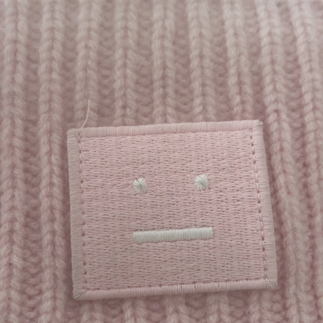 Acne studio mössa  - 90