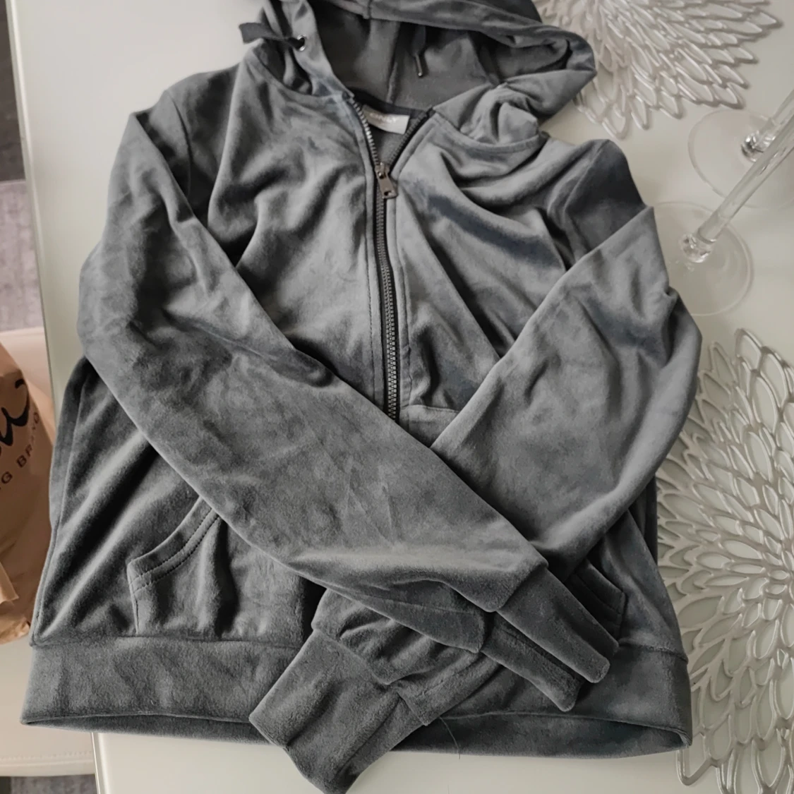 Only grå huvtröja, storlek XS - 1