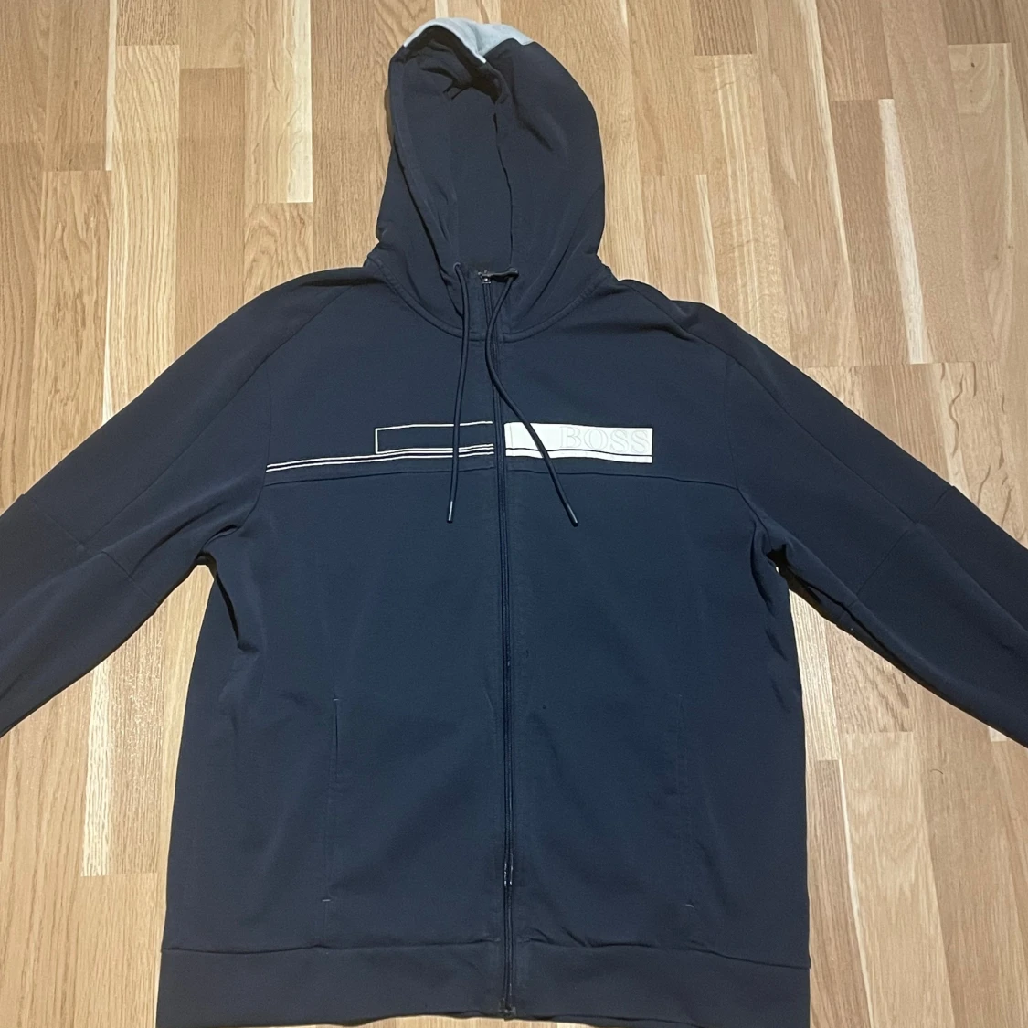 Mörkblå Boss dress / tracksuit - 90