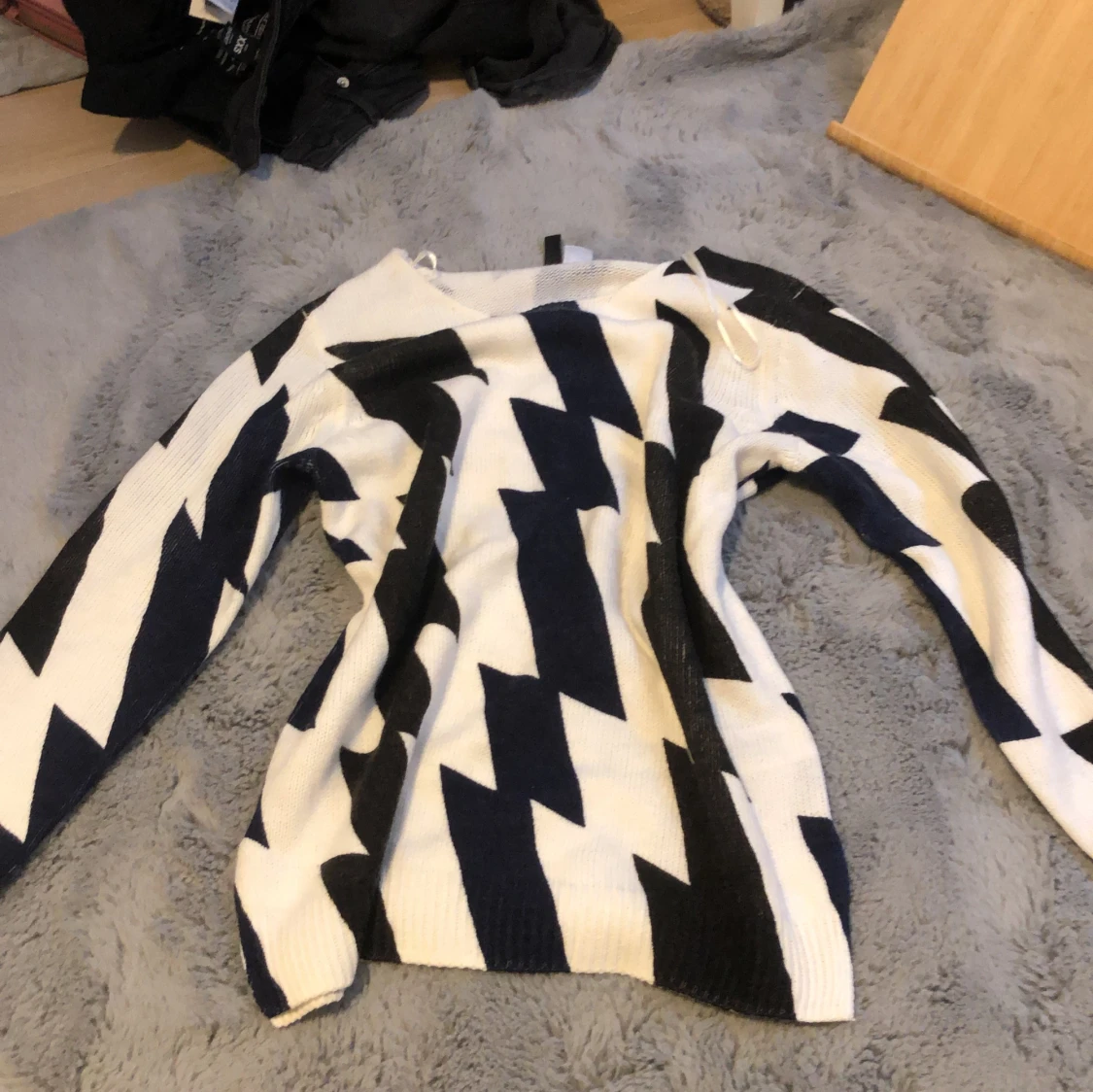 Stickad tröja