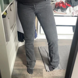 Boot flare  - Säljer mina jeans från bik bok wais 25 lenght 32