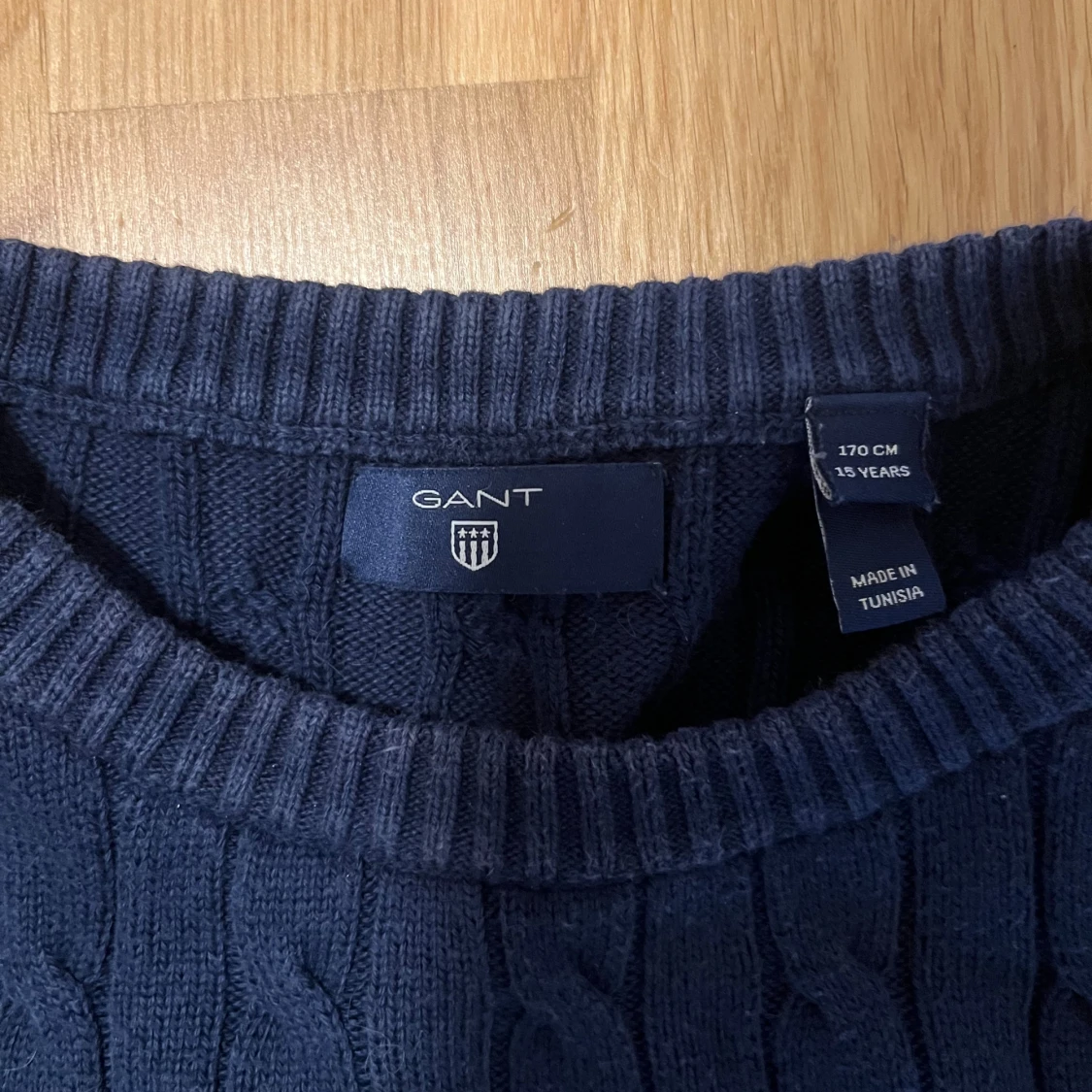 Mörkblå stickad tröja från GANT - 90