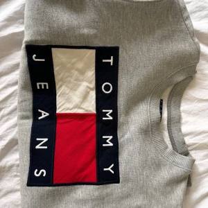 Tommy Hilfiger tröja  - Tillverkade av högkvalitativa material som garanterar långvarig användning.