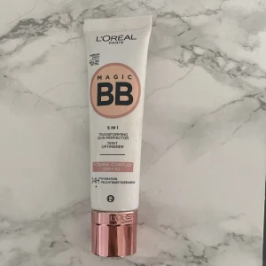 BB CREAM - Använd fåtal gånger, ca 70% kvar