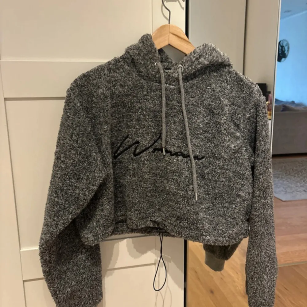 Köpt men inte använt . Hoodies.