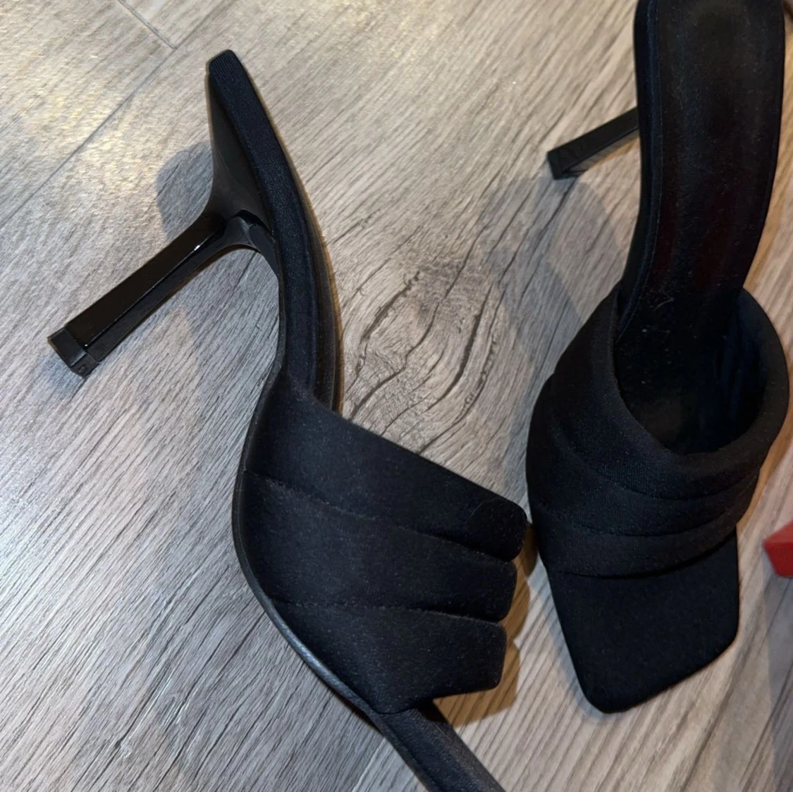 Svarta klackar  - 90