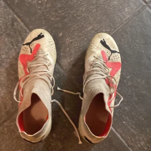 Puma fotbollskor - Fotbollskor s 42,5 