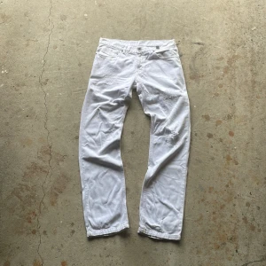 Distressed Dirk Bikkembergs jeans - Distressed jeans från Dirk Bikkembergs. De är i vintage skick utan flaws!