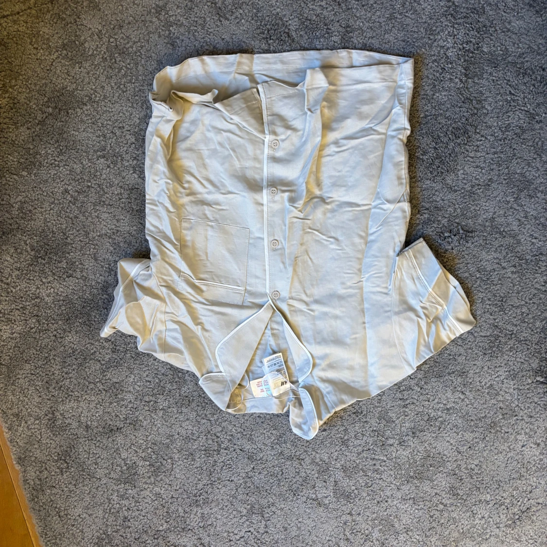 Vit kortärmad skjorta från H&M