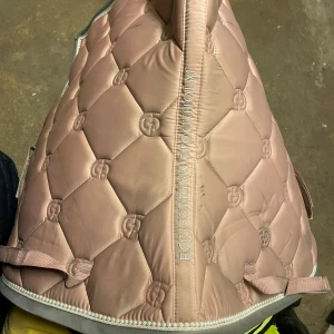 Equestrian Stockholm  - Fint skick