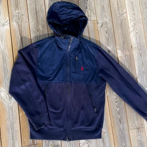 Ralph Lauren jacka - Ralph lauren jacka, storlek M, toppskick, mörkblå