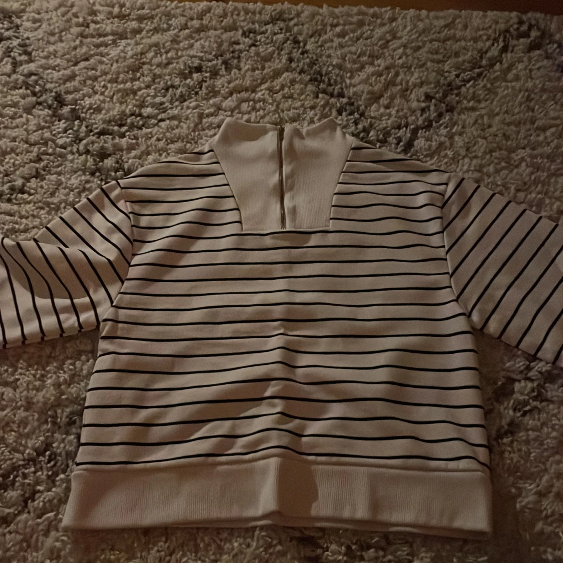 Randig tröja med dragkedja - 1