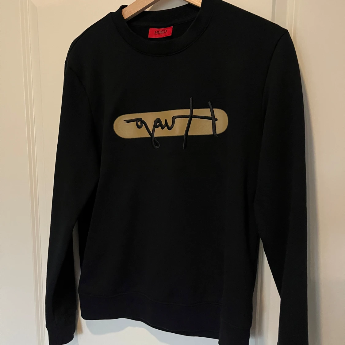 Svart sweatshirt från Hugo Boss - 1