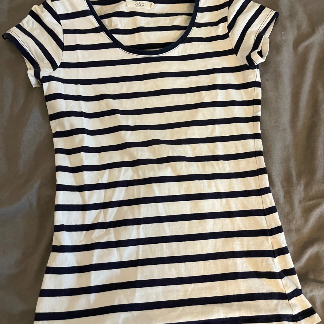 Randig t-shirt från 365