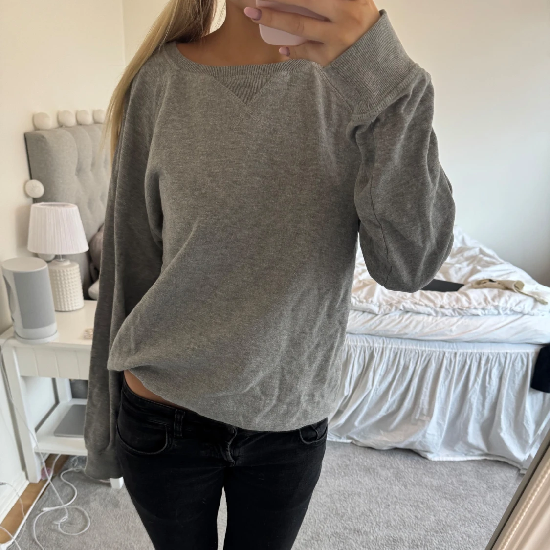Grå tröja  - 2
