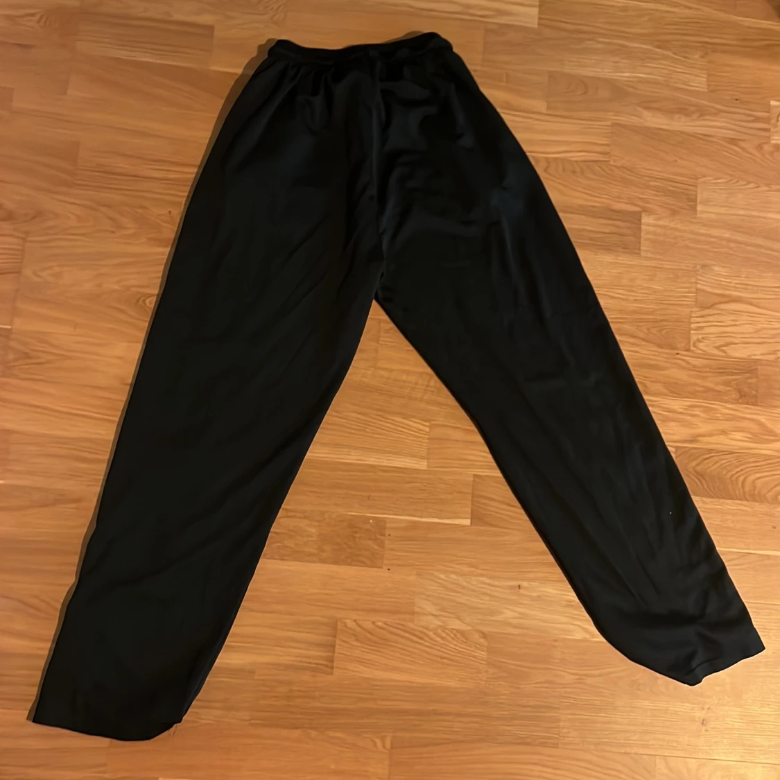 Svarta träningsbyxor från GASP - 1