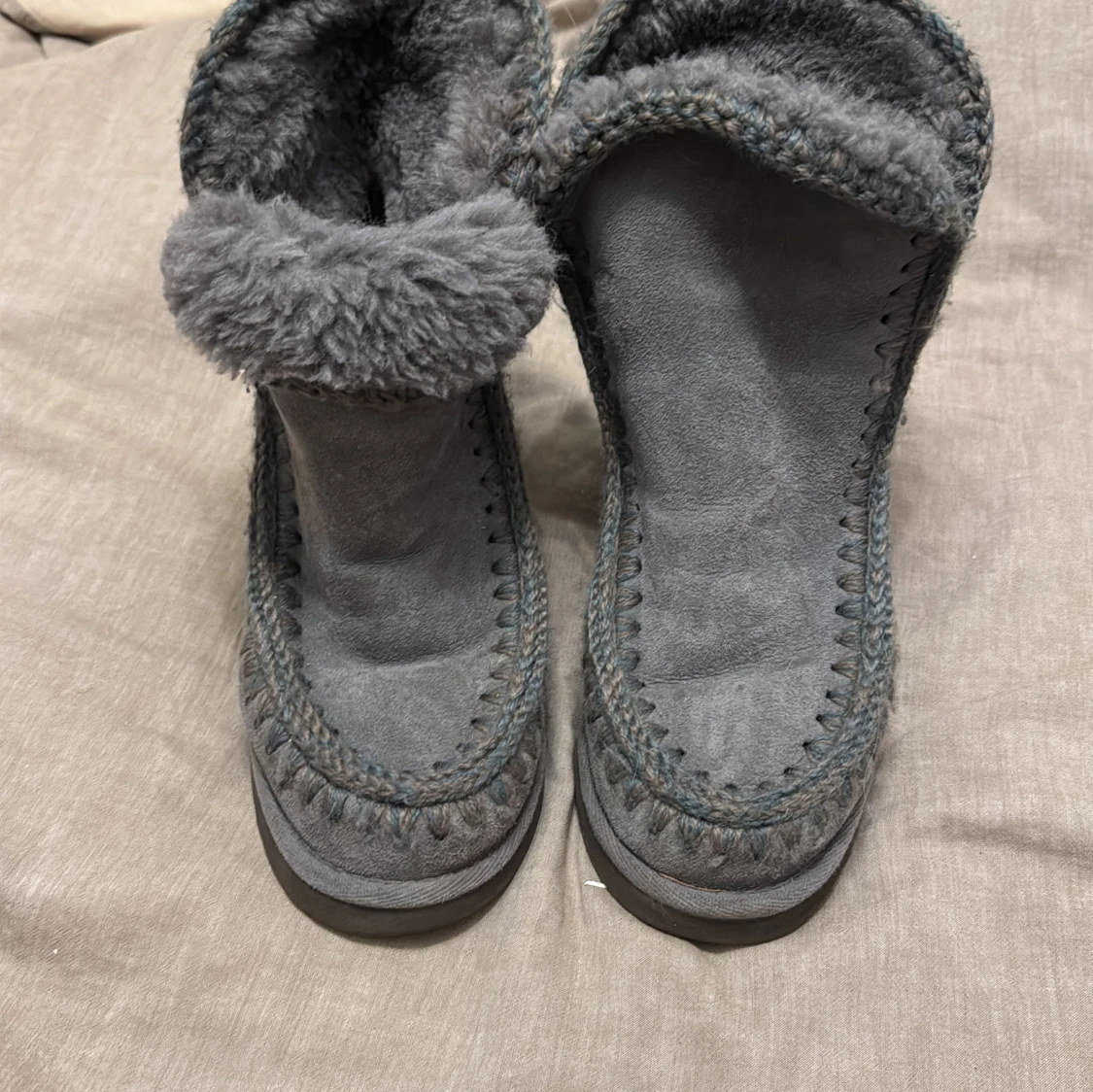 Grå boots från Mou