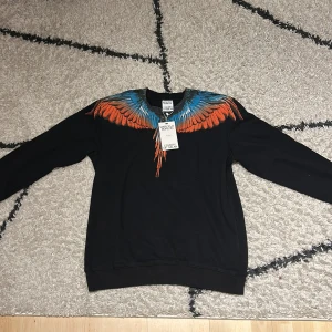  Marcelo Burlon tröja storlek L - Storlek L nyskick