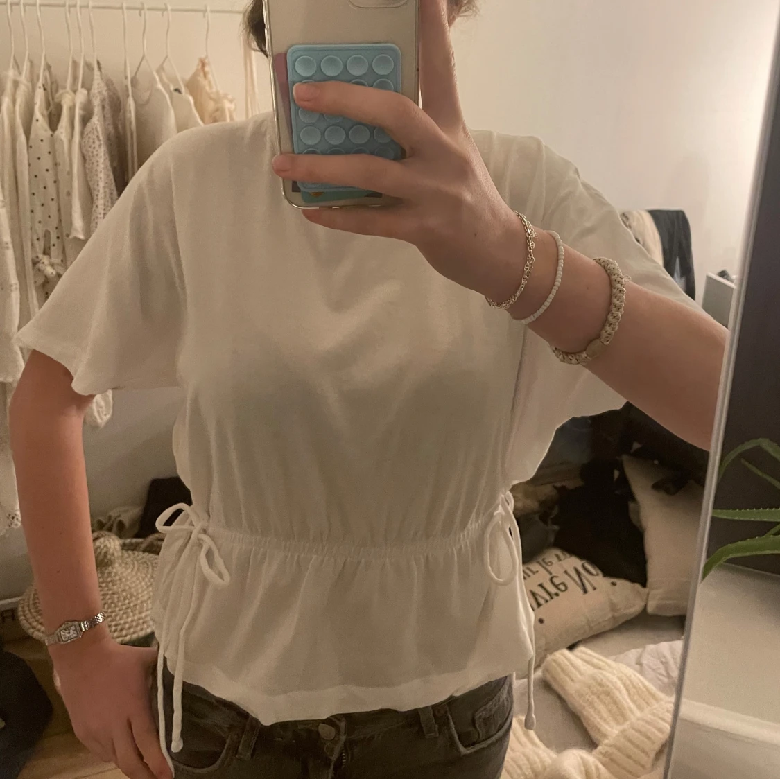 Vit knytbar t-shirt - 1