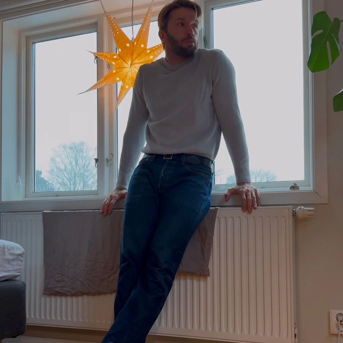 Grå långärmad tröja - 1