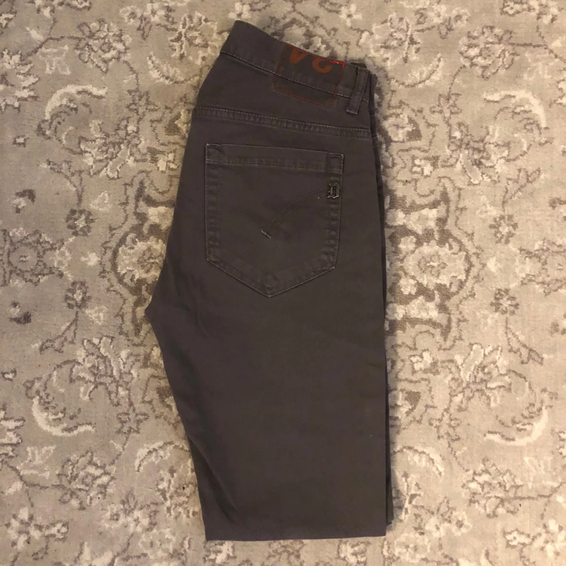 Gråa dondup Jeans - 1