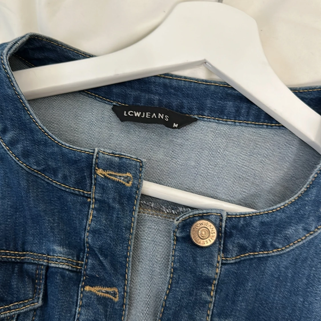 Blå jeansjacka från LCW Jeans - 90