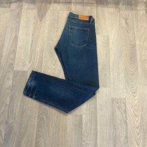 Acne jeans - Snygga acne jeans som är helt nya nypris på dessa är 3200 vårat pris 699 priset kan diskuteras 