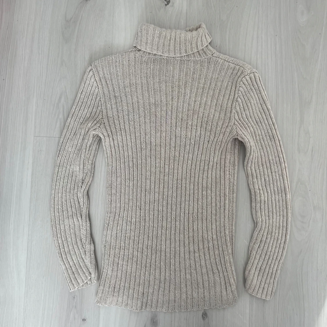 Vit sweater 