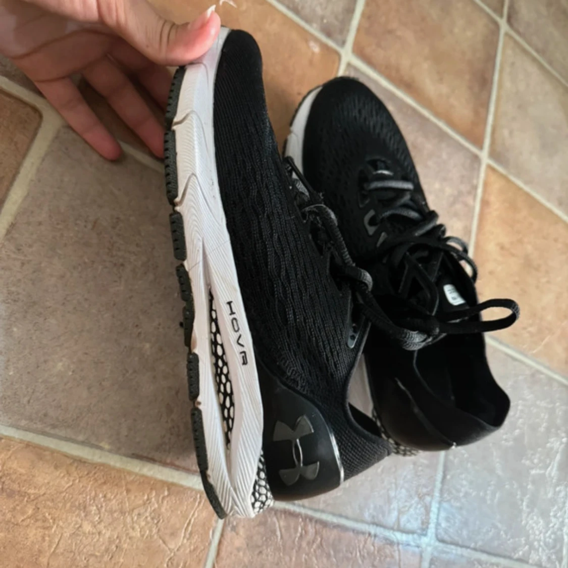 Under Armour Hovr Sonic Löparskor