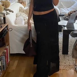 Lång bohemisk kjol - Fin kjol från indiska, lång med broderidetaljer