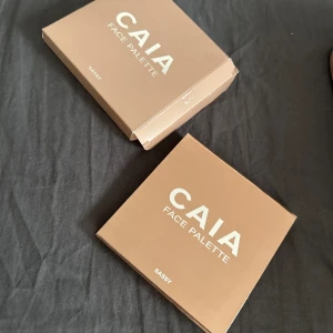 CAIA Face Sassy palett - Säljer min andra o sista Caia Face Sassy palett, denna är dock helt oanvänd vilket gör den dyrare. Men så värt, dock använder jag knappt smink. Jag hoppas någon annan får mer nytta av den för den är verkligen att rekommendera💗☺️