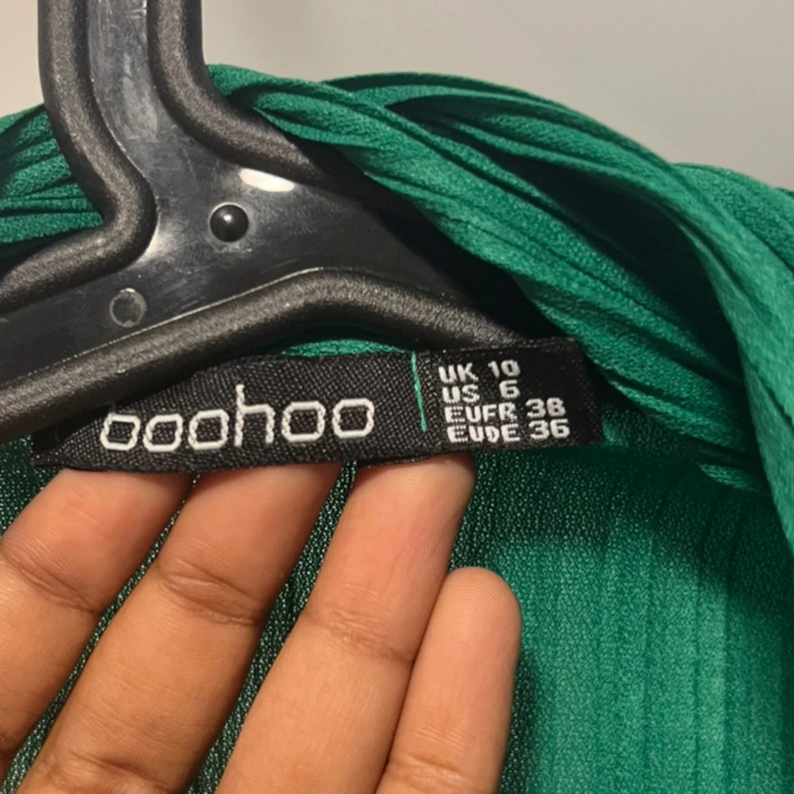 Boohoo- Helt ny plisserad blus - 90