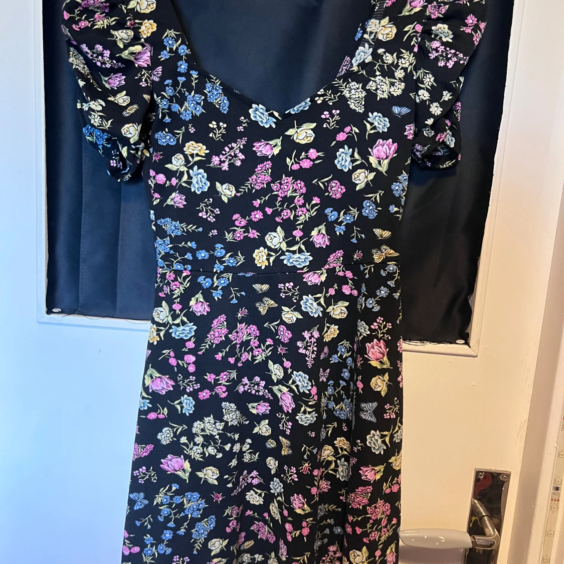 Blommig festklänning från H&M x Netflix To All The Boys I’ve Loved Before