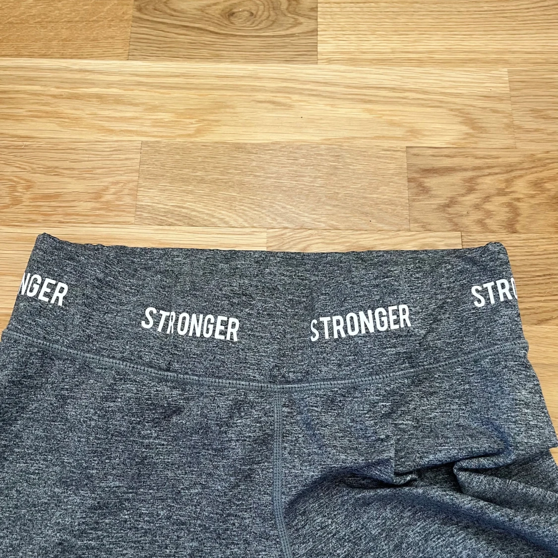 Träningsbyxor - Stronger  - 91