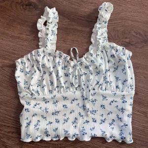 Linne - Storlek S. Oanvänt! Från shein